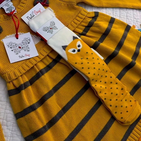 NWT ~ Adorable Yellowish Gold “Fox” Sweater Dress w/Matching Leggings, Size 3T - Picture 2 of 4